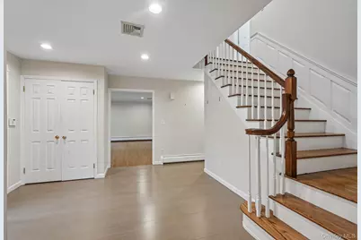 3 Zeck Court, Suffern, NY 10901 - Photo 4