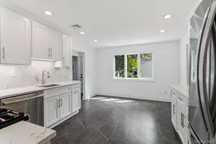 185 Harvard Dr, Plainview, NY 11803 - Photo 20