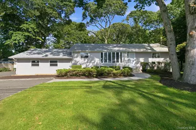 65 Holbrook Road, Centereach, NY 11720 - Photo 2