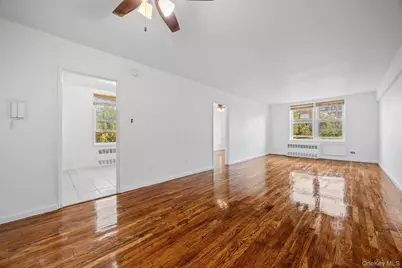 63-11 Queens Boulevard #D3, Woodside, NY 11377 - Photo 2