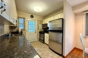 392 Coleridge St, Levittown, NY 11756 - Photo 12