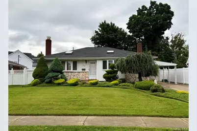 392 Coleridge Street, Levittown, NY 11756 - Photo 1