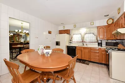 57-46 262nd Street, Little Neck, NY 11362 - Photo 16