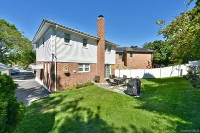 57-46 262nd Street, Little Neck, NY 11362 - Photo 28
