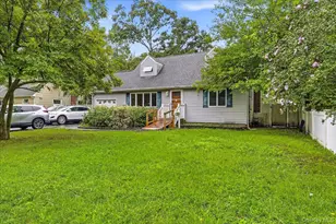 80 Ackerly Ln, Ronkonkoma, NY 11779 - Photo 2
