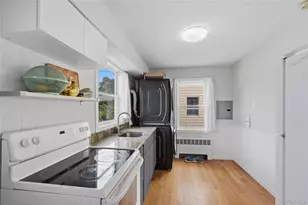 78 Robert St, Freeport, NY 11520 - Photo 10
