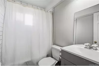 78 Robert Street, Freeport, NY 11520 - Photo 12