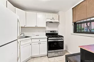 61-15 98th St, Rego Park, NY 11374 - Photo 16