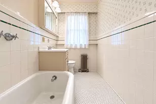 42-50 Gleane St, Elmhurst, NY 11373 - Photo 12