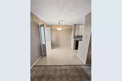 85 10 151st Ave #5G, Howard Beach, NY 11414 - Photo 10