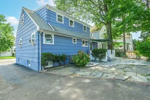 19 Elm St, Greenvale, NY 11548 - Photo 32