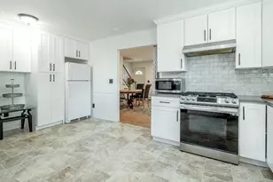 19 Elm St, Greenvale, NY 11548 - Photo 10