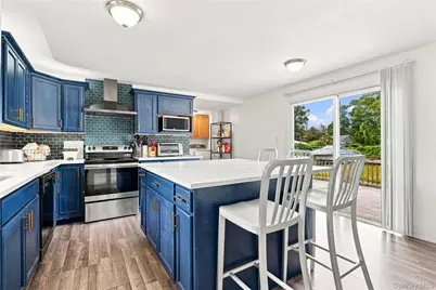 420 Taylor Avenue, Patchogue, NY 11772 - Photo 10