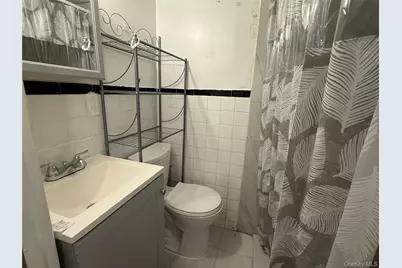 5712 Xenia St, Corona, NY 11368 - Photo 8