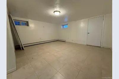 5712 Xenia St, Corona, NY 11368 - Photo 6