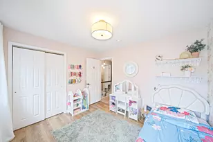 7 Hewlett Ave, Patchogue, NY 11772 - Photo 16