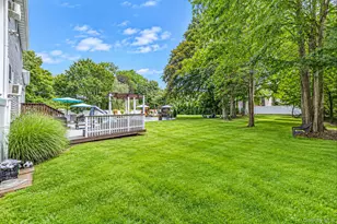 7 Hewlett Ave, Patchogue, NY 11772 - Photo 20