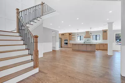 1370 Noel Court, Merrick, NY 11566 - Photo 28