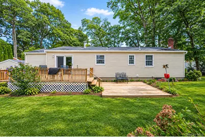 120 Midland Boulevard, Ronkonkoma, NY 11779 - Photo 20