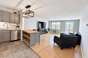2-60 Beach 81st St, Rockaway Beach, NY 11693 - Photo 2