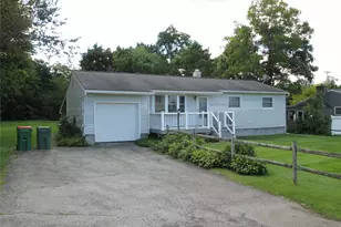 4 Barbara Ln, Wappingers Falls, NY 12590 - Photo 2