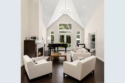 36 Pepperidge Lane, Amagansett, NY 11930 - Photo 4