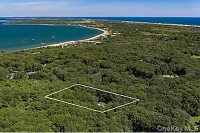 36 Pepperidge Lane, Amagansett, NY 11930 - Photo 2