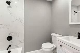 1340 Manor Ln, Bay Shore, NY 11706 - Photo 12