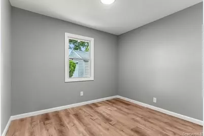 1340 Manor Lane, Bay Shore, NY 11706 - Photo 14