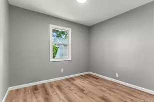 1340 Manor Ln, Bay Shore, NY 11706 - Photo 14