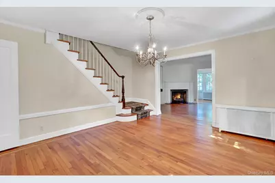 77 Elton Road, Garden City, NY 11530 - Photo 18