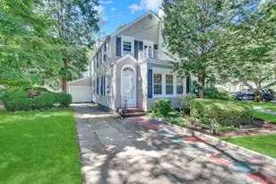 77 Elton Rd, Garden City, NY 11530 - Photo 4