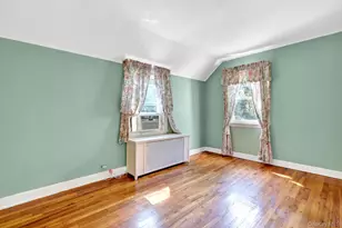 77 Elton Rd, Garden City, NY 11530 - Photo 26