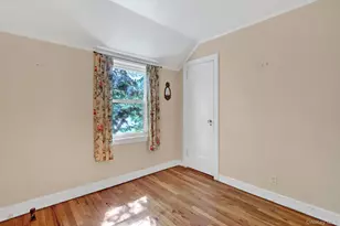 77 Elton Rd, Garden City, NY 11530 - Photo 28