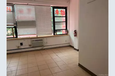 133-51 Roosevelt Avenue #2FL front, Flushing, NY 11354 - Photo 1
