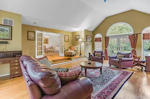 4 Ariana Ct, Oyster Bay, NY 11771 - Photo 10