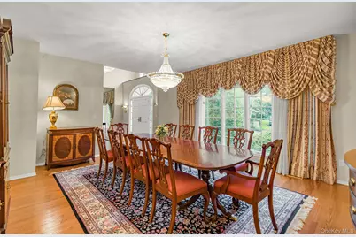4 Ariana Court, Oyster Bay, NY 11771 - Photo 8
