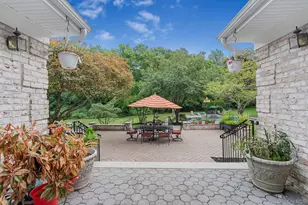 4 Ariana Ct, Oyster Bay, NY 11771 - Photo 32