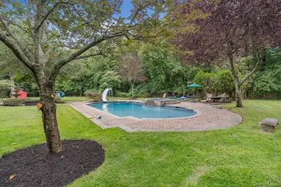 4 Ariana Court, Oyster Bay, NY 11771 - Photo 36
