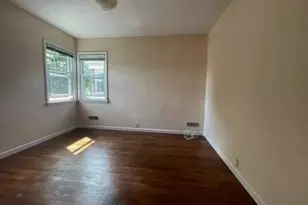 166-12 Union Tpke, Fresh Meadows, NY 11366 - Photo 10