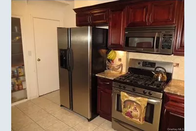 166-12 Union Turnpike, Fresh Meadows, NY 11366 - Photo 2