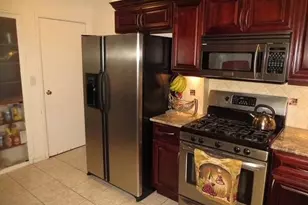 166-12 Union Tpke, Fresh Meadows, NY 11366 - Photo 2