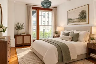 140 W 71st St, New York, NY 10023 - Photo 2