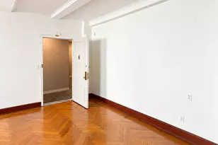 140 W 71st St, New York, NY 10023 - Photo 12