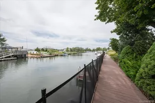 15 E Lincoln Ave, Massapequa, NY 11758 - Photo 28