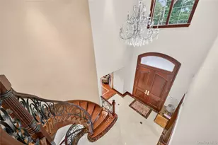 251-35 52nd Ave, Little Neck, NY 11362 - Photo 20
