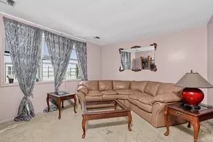 219 Admiral Ln, Bronx, NY 10473 - Photo 14