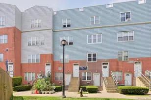 219 Admiral Ln, Bronx, NY 10473 - Photo 1