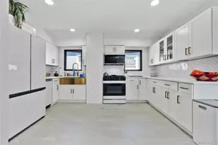 222-06 133rd Ave, Springfield Gardens, NY 11413 - Photo 16