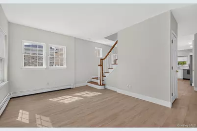 8548 257th Street, Floral Park, NY 11001 - Photo 8